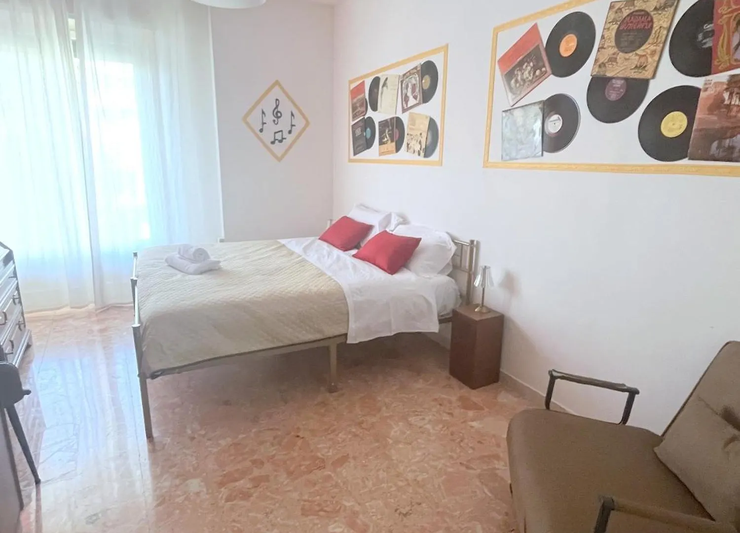 La Lirica Home فيرونا 0*,