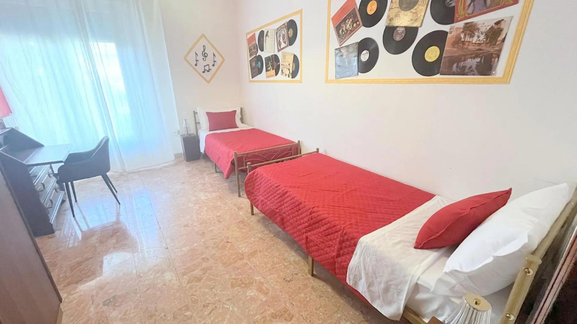 La Lirica Home Verona 0*,  Italia